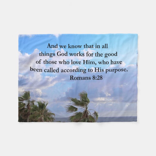 INSPIRING ROMANS 8:28 FLEECEFILT (Framsidan (Horisontell))