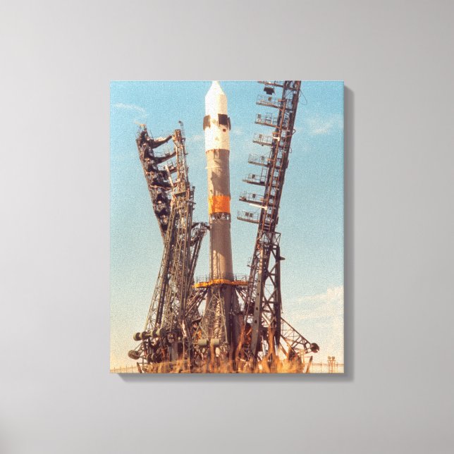 Installation av Soyuz-rymdfarkoster i Baikonur Canvastryck (Framsida)