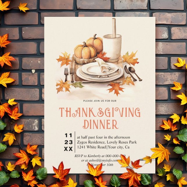 Inställning av bord med pumporThanksgiving-middag Inbjudningar (Skapare uppladdad)