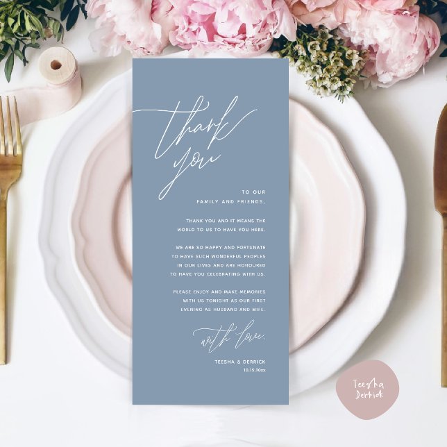 Inställning av tackkort för minimalistiskt Bröllop Program (Romantic Minimalist Wedding Dinner Place Setting Thank You Card, in Summer Autumn Spring Dusty Blue)