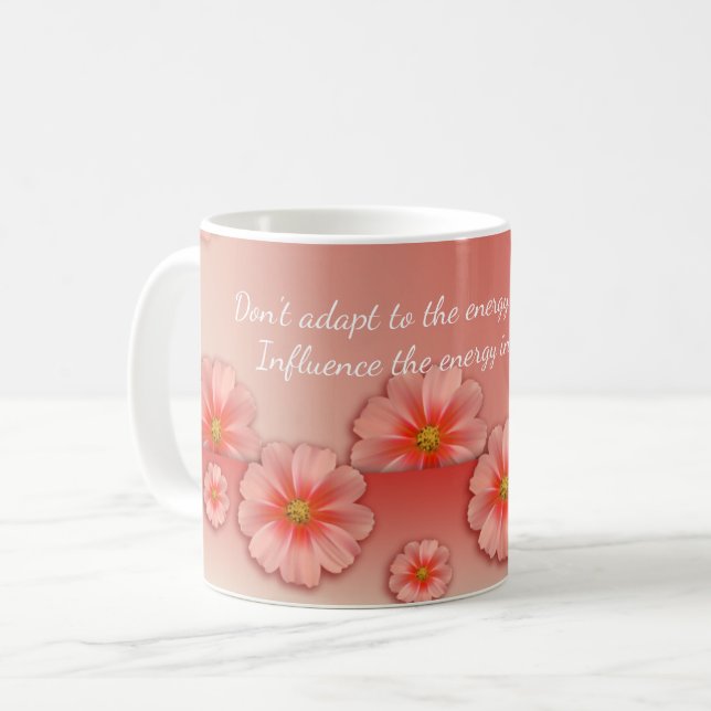 Instruktionsoffert på mjuka persikor- och Rosa-blo Kaffemugg (Framsida vänster)
