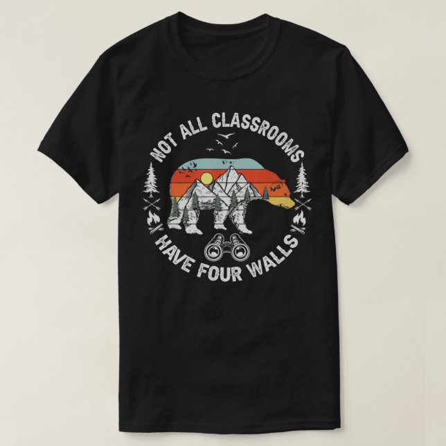 Inte alla klassrum har fyra Äventyr-väggar. T Shirt (Design framsida)