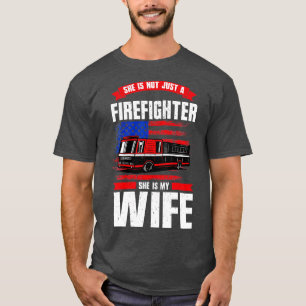 Inte bara en brandman som min fru är en brandman-F T Shirt