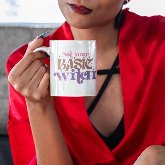 Inte Din Vanliga Häxa Kuslig Halloween Magi Kaffemugg (Skapare uppladdad)