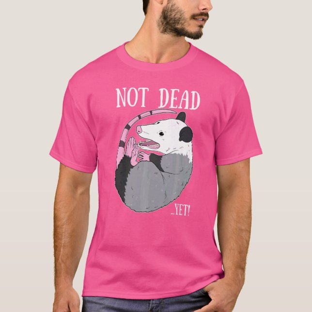 Inte död ännu Memsum Possum Sopor Dead Opossum T Shirt (Framsida)