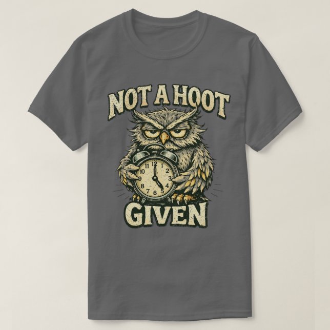 “Inte en kotte given” Sassy uggla design  T Shirt (Design framsida)