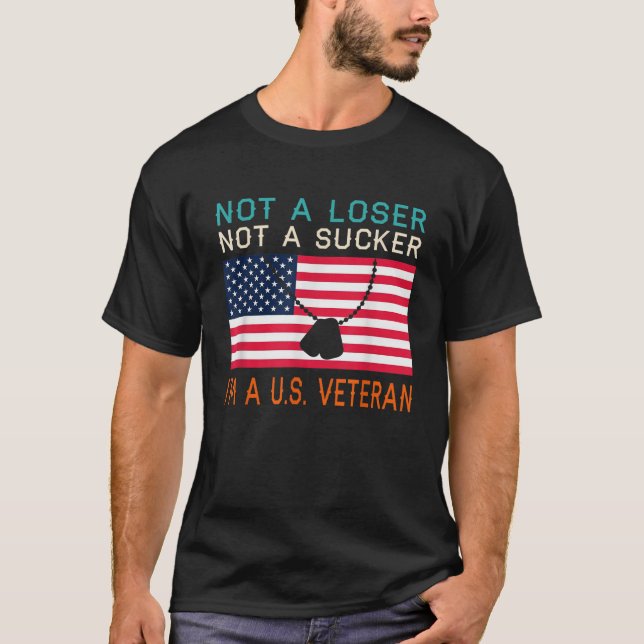 Inte en Loser Sucker I är USA Veteran Biden 2020 A T Shirt (Framsida)