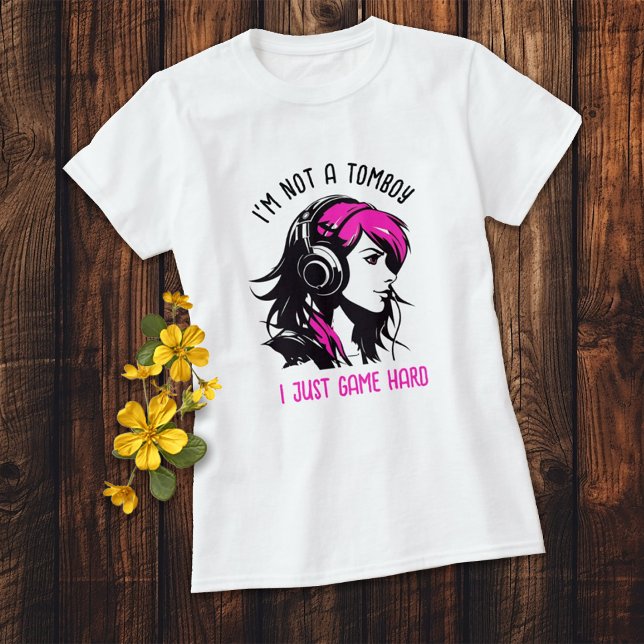 INTE EN TOMBOY Rosa och svart Gamer Girl T Shirt (Skapare uppladdad)