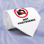 Inte fotogen - inga fototecken slips<br><div class="desc">Det finns ingen fotoskylt med texten "Inte fotogen". Du behöver inte vara ful för att hata att du tar fotot. Vissa föredrar att stanna på andra sidan linsen!</div>