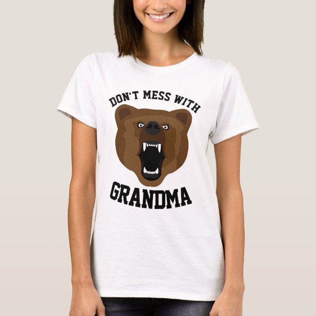  INTE MED GRANDMA Funny T-shirts (Framsida)