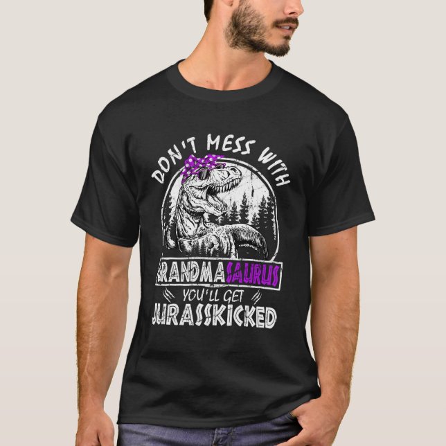 inte med mormesaurus... Du får Jurasskic T Shirt (Framsida)