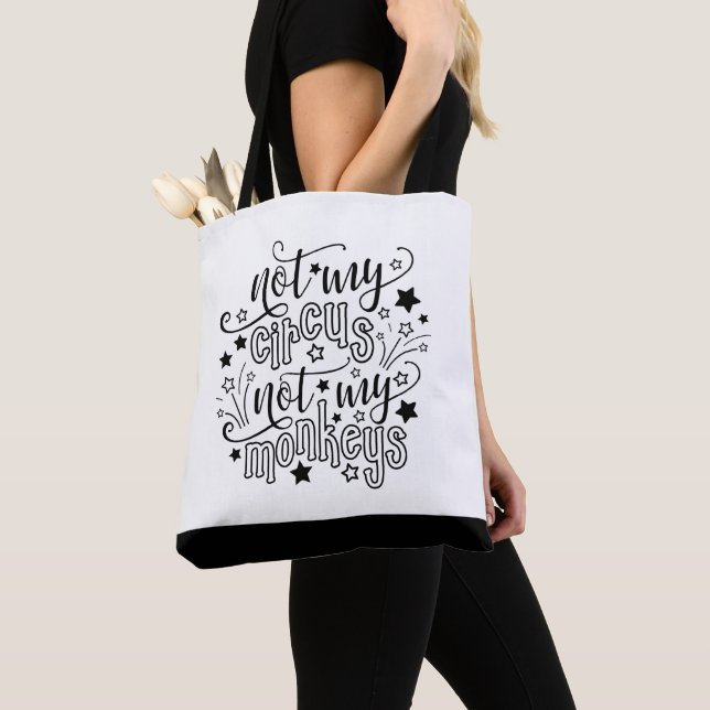 Inte min cirkus, inte mina apor, Mamma Tygkasse (Närbild)