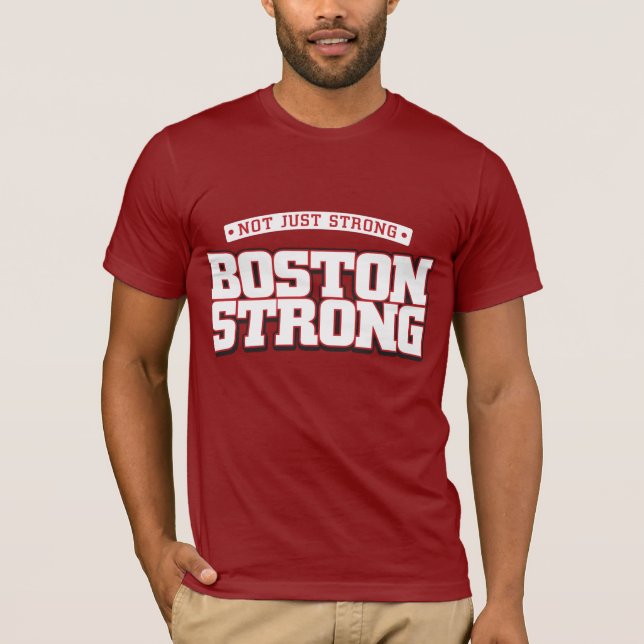 Inte precis starkt. Starka Boston Tee (Framsida)