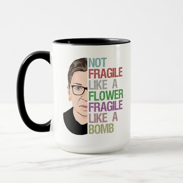 Inte skör som en blomma som en bomb mugg (Vänster)