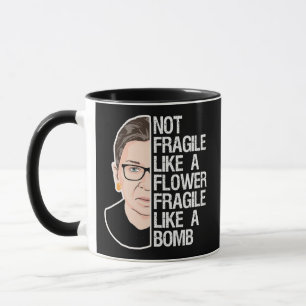 Inte skör som en blomma som en bomb mugg