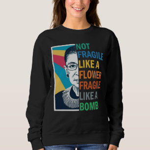 Inte skör som en blomma som en bomb t shirt