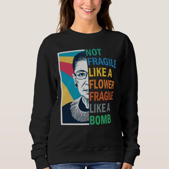 Inte skör som en blomma som en bomb t shirt (Framsida)