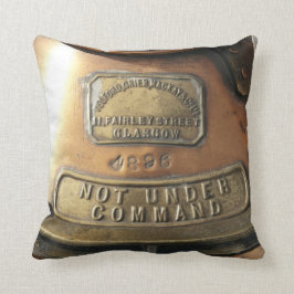 Inte under befalla kudde