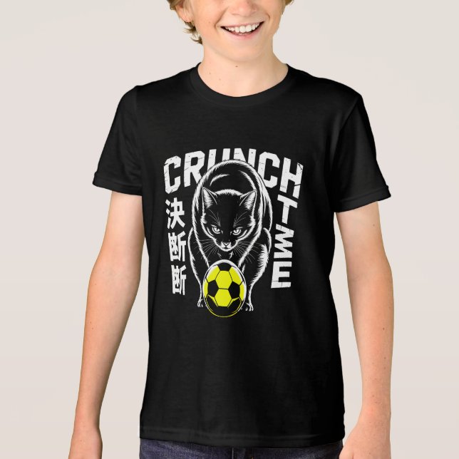 Intense Cat Soccer T-Shirt - Gift for Athletes (Framsida)