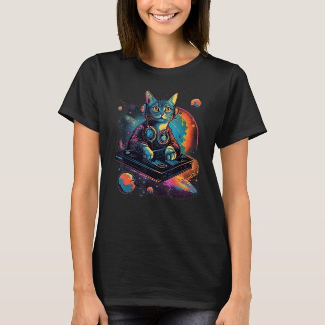 Intergalactic Cosmic DJ Cat Vibrant Retro Futurist T Shirt (Framsida)