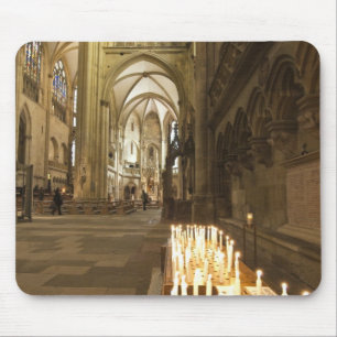 Interiör av St. Peters katedral i Regensburg Musmatta