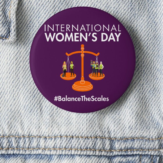 International Women’s Day 2026 Balance The Scales Knapp (Skapare uppladdad)