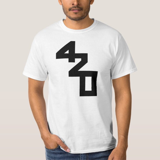 Internationell 420 tee shirt (Framsida)