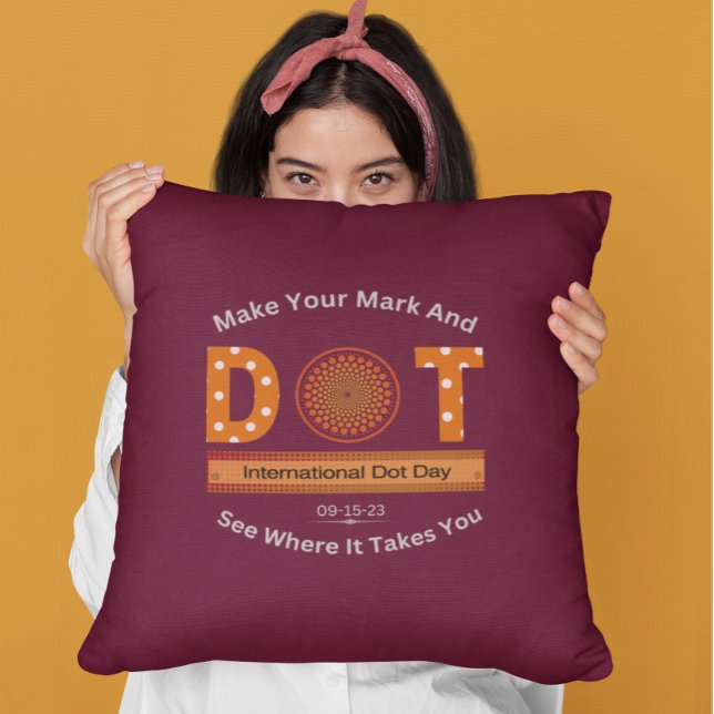Internationell Dot Day Design Kudde (Skapare uppladdad)