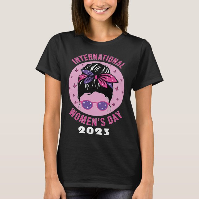 internationell kvinnodag 2023 Onsdag 8 mars T Shirt (Framsida)