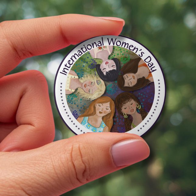 Internationell kvinnodag för multietnisk porträtt knapp (International Women's Day multi-ethnic portrait Button)