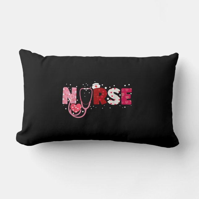 Internationell Kvinnodagen 2025 Påskyndad insats F Lumbarkudde (Framsida)