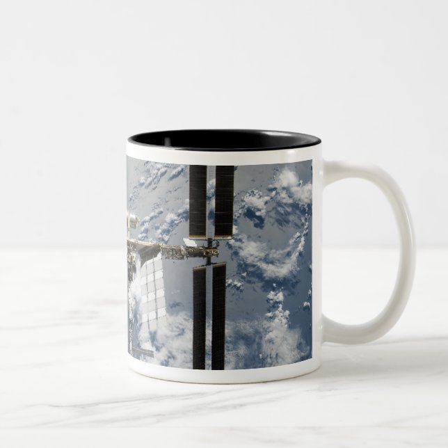 Internationell Space Station 14 Två-Tonad Mugg (Höger)