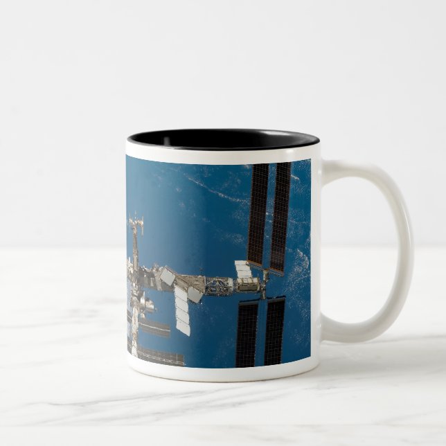Internationell Space Station 18 Två-Tonad Mugg (Höger)