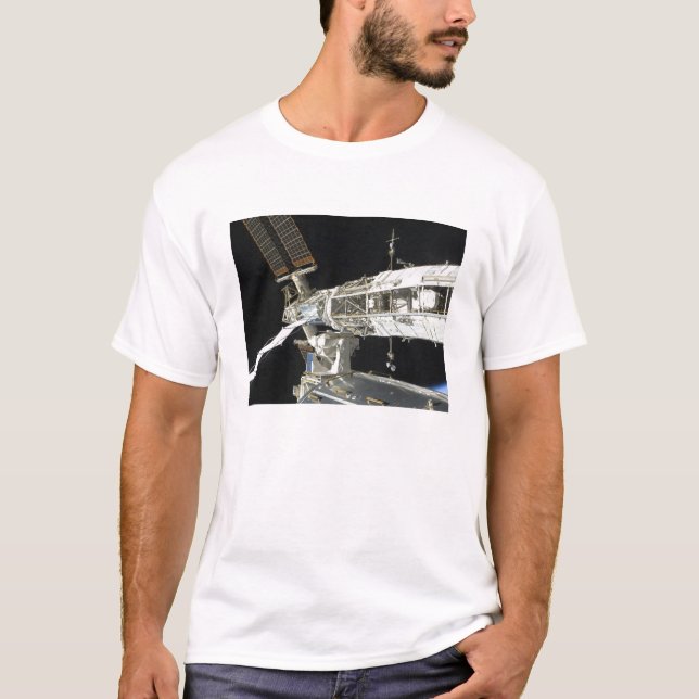 INTERNATIONELL STATION 8 T-SHIRT (Framsida)
