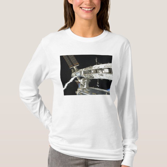 INTERNATIONELL STATION 8 TEE (Framsida)