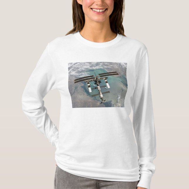 Internationell Station Tee Shirt (Framsida)