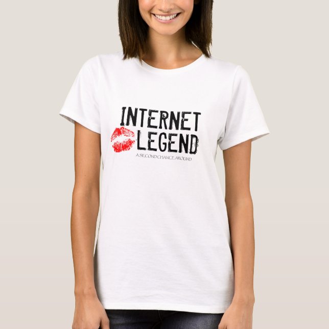INTERNETLEGEND, RÖDA KVINNA FÖR LÄPPAR SKJORTA TEE SHIRT (Framsida)