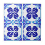 Intricate Bright Blue Navy Azulejos Stil Kakelplatta<br><div class="desc">Dessa vackra blå plattor,  inspirerade av portugisiska Azulejos,  gör häpnadsväckande ryggstötar för kök och badrum. Dessa kan också ramas för hängning på väggar som dekortecken.</div>