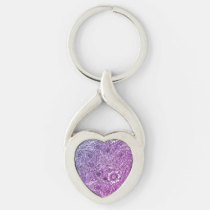 Intrikå Blommigt design i Lila Hues och White Twisted Heart Silverfärgad Nyckelring