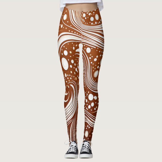Intrikat elegans: Vit design på bruna leggings (Framsida)