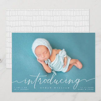 Introduktion till Baby med vitt skript Inbjudningar