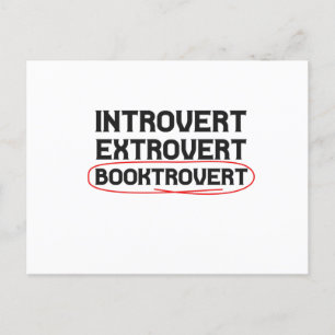 Introvert Extrovert Booktrovert Funny Bok älskare Vykort