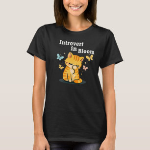Introvert i Blom - Söt Katt - Estetisk Introvert T Shirt