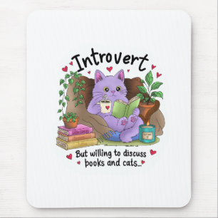 Introvert men villig att diskutera böcker och katt musmatta