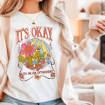 Introvert Retro Flowers Funny skripttypografi T Shirt<br><div class="desc">Invertera Retro Flowers Funny Script Typography Women's T-Shirt har texten "Det är okej att vara en inversion" i ett modernt skript, typografi av accentuerade blommor, fjärilar och sol-strålar. Perfekt som en gåva till mamma, flickvän, fru, syster, bästa vänner och mer för födelsedagen, jul, Mors dag. Designad av Evco Studio www.zazzle.com/store/evcostudio...</div>