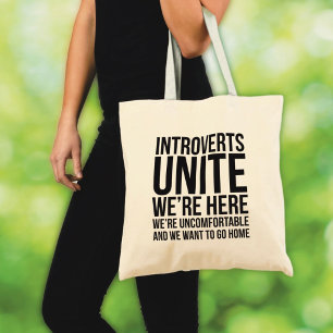 Introverta samlas väskor