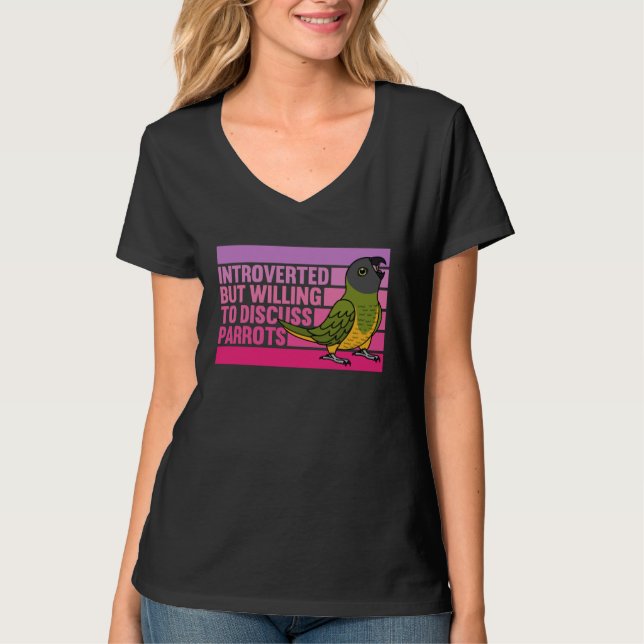 Introverted But Parrots Senegal Parrot T Shirt (Framsida)