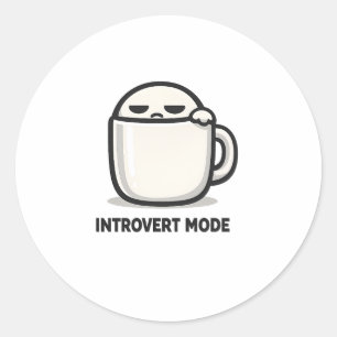 Introvertläge På - Söt Trött Karaktär Kaffe Mu Runt Klistermärke