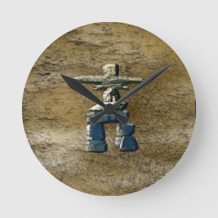 Inuit Eskimo Inukshuk & Sten Struktur Clock Rund Klocka