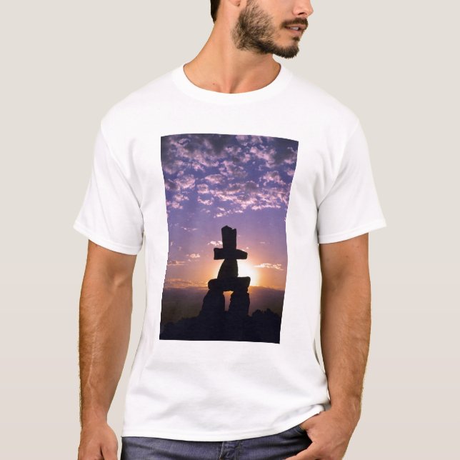 Inukshuk Northwest Territories, Kanada T Shirt (Framsida)